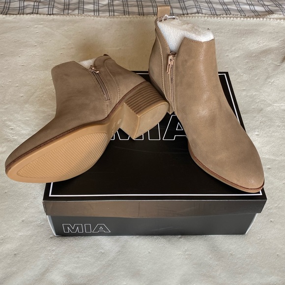 MIA Ankle Booties 8.5 Women - Picture 1 of 5